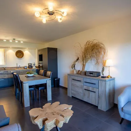 Un Autre Jour Ensoleille By Interhome Apartment *