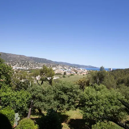 Un Autre Jour Ensoleille By Interhome Bormes-les-Mimosas